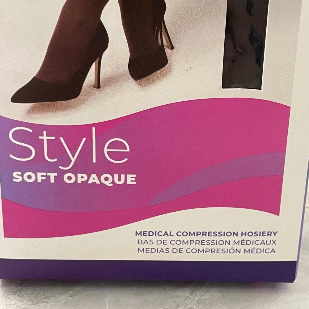 Sigvaris Style Soft Opaque Pantyhose Women SL Black 20-30mmHg 842PSLW99